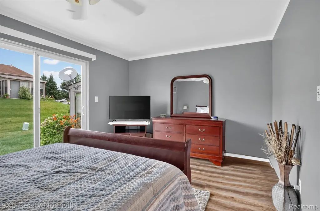 25157 Franklin Terrace South Lyon City MI 48178