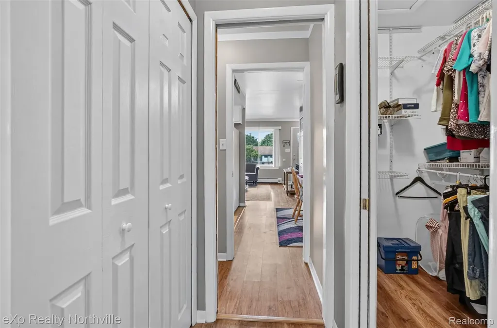 25157 Franklin Terrace South Lyon City MI 48178