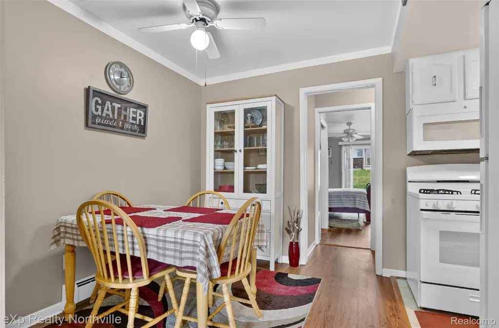 25157 Franklin Terrace South Lyon City MI 48178