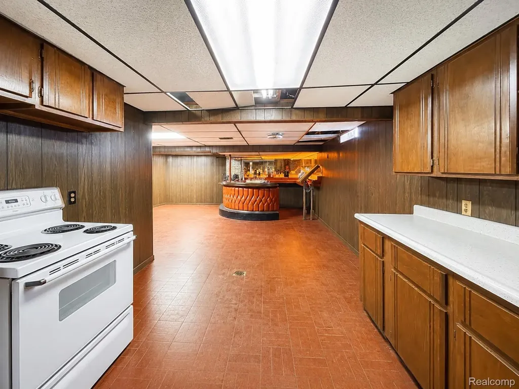 34398 Greentrees Road Sterling Heights City MI 48312
