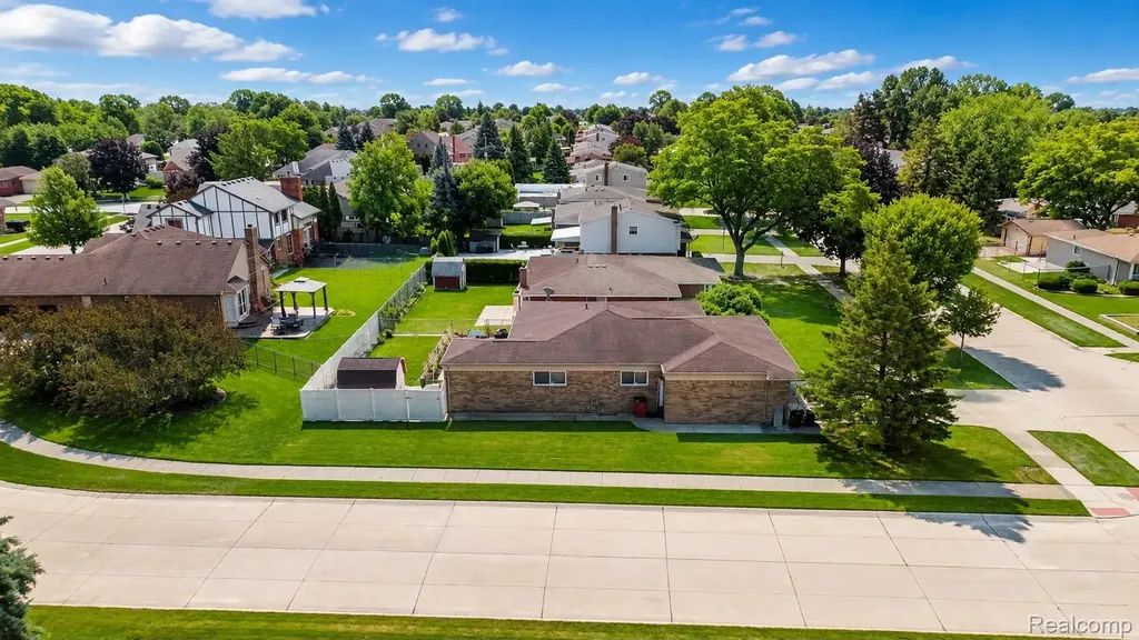 34398 Greentrees Road Sterling Heights City MI 48312