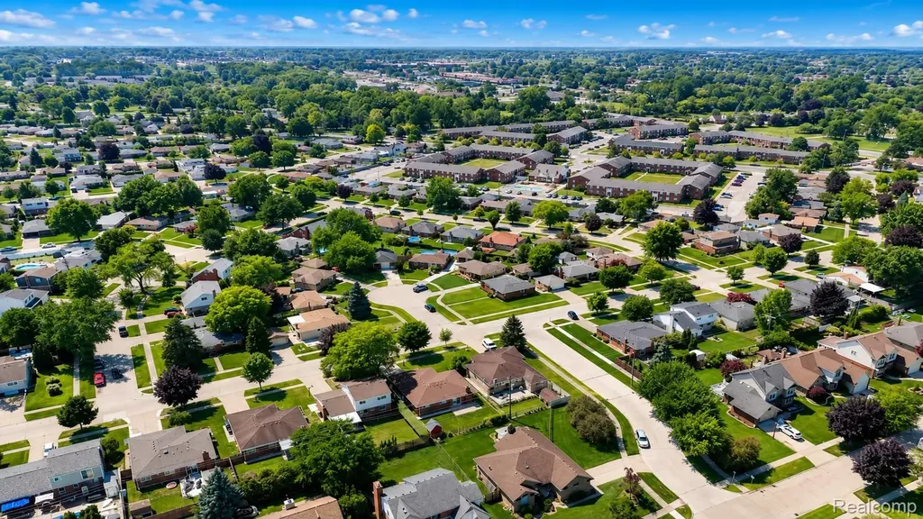 34398 Greentrees Road Sterling Heights City MI 48312