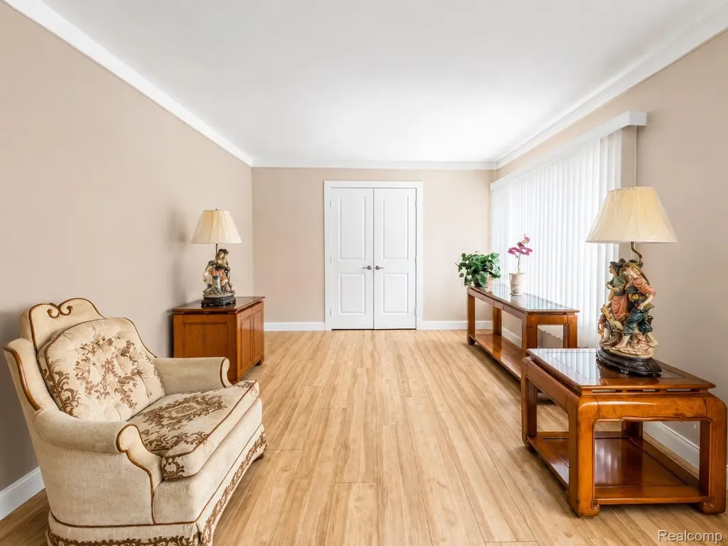 34398 Greentrees Road Sterling Heights City MI 48312