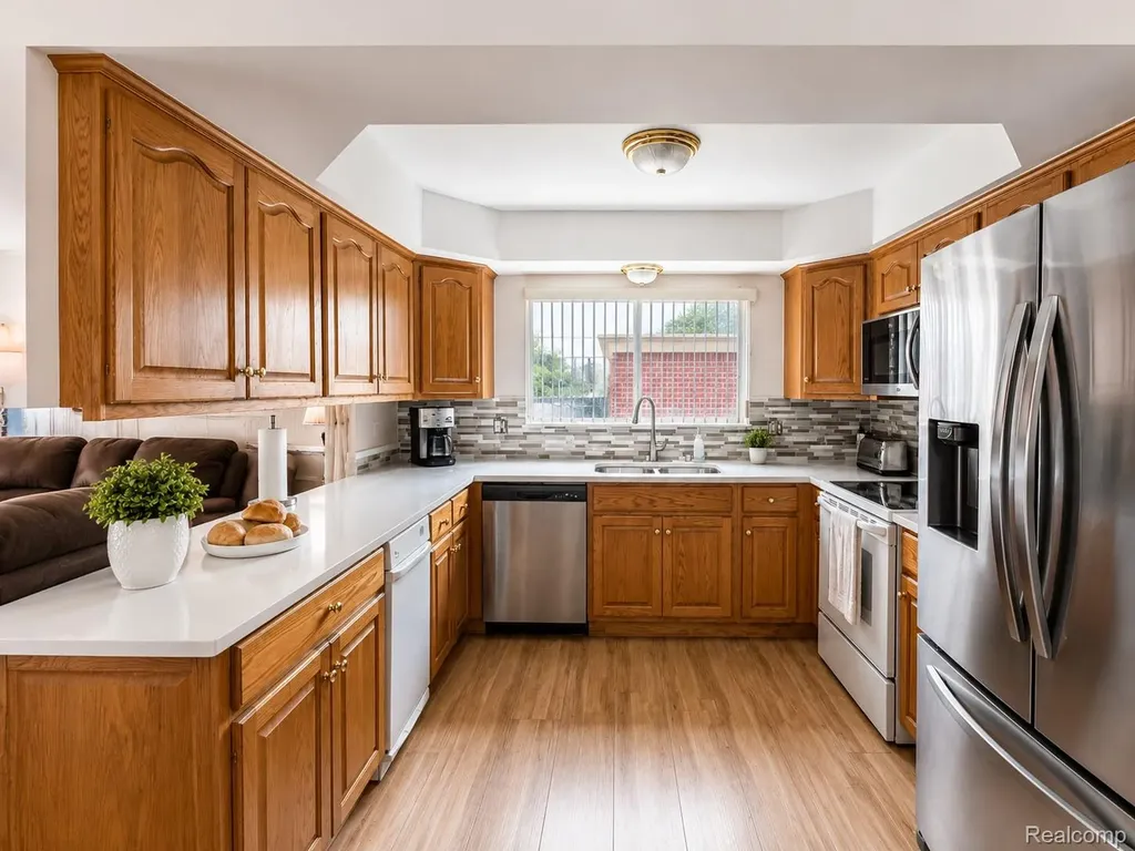 34398 Greentrees Road Sterling Heights City MI 48312
