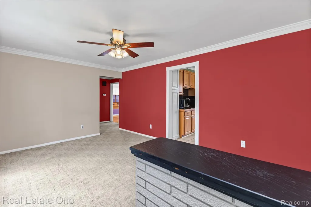 11927 Engleman Road Warren City MI 48089