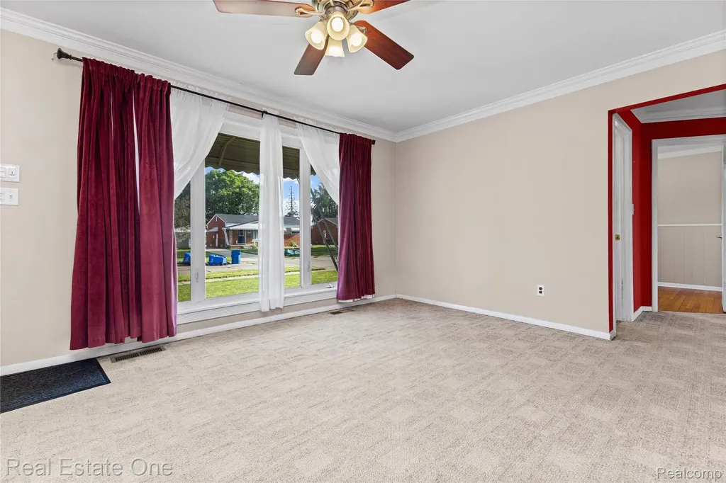11927 Engleman Road Warren City MI 48089