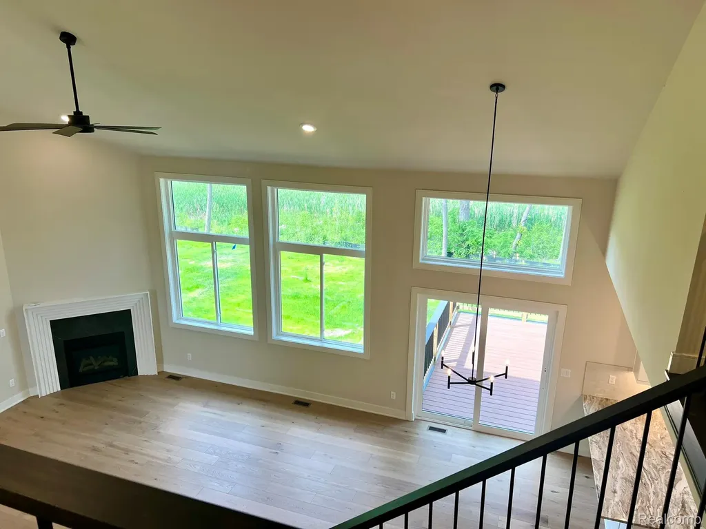 2934 W Walton Boulevard Waterford Charter Township MI 48329