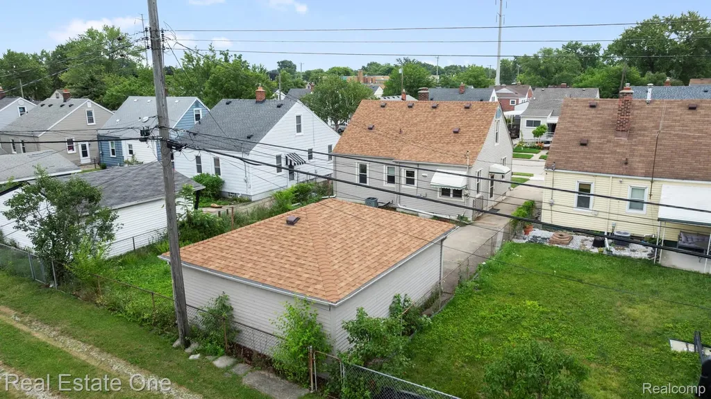 1078 10th Street Wyandotte City MI 48192