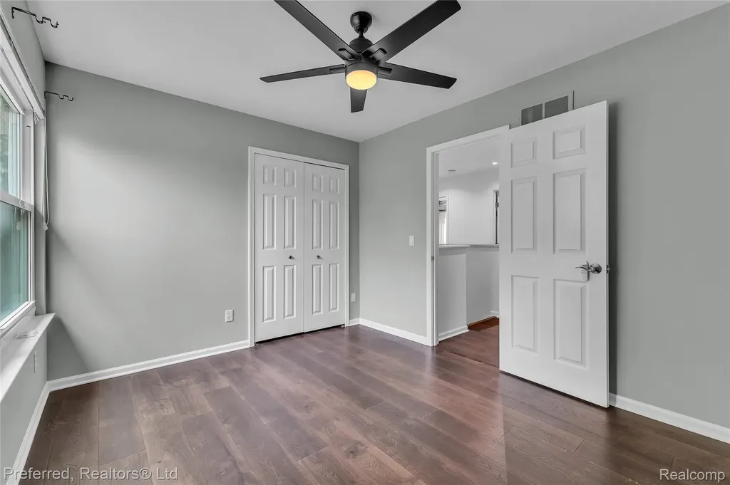 8242 Terrace Court Hamburg Township MI 48169