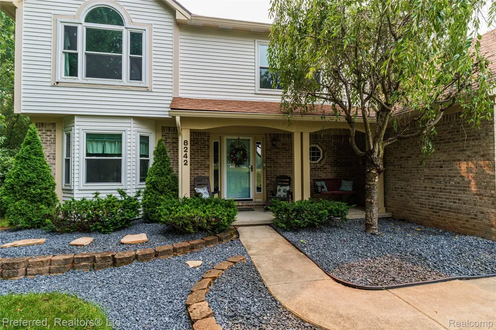 8242 Terrace Court Hamburg Township MI 48169
