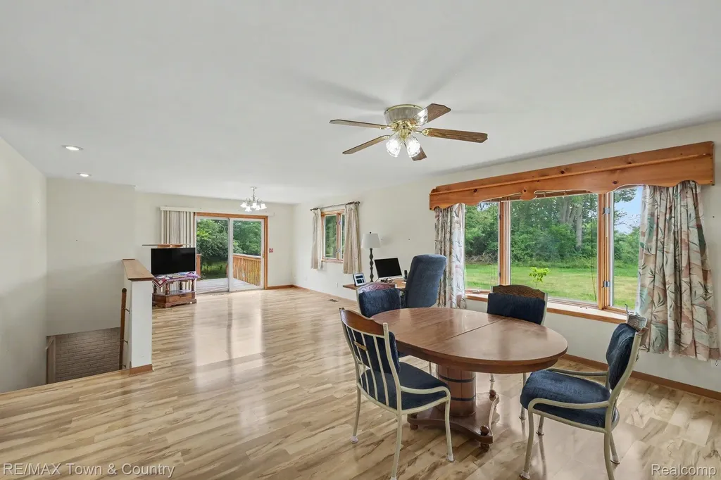 1291 W Tobias Road Vienna Charter Township MI 48420