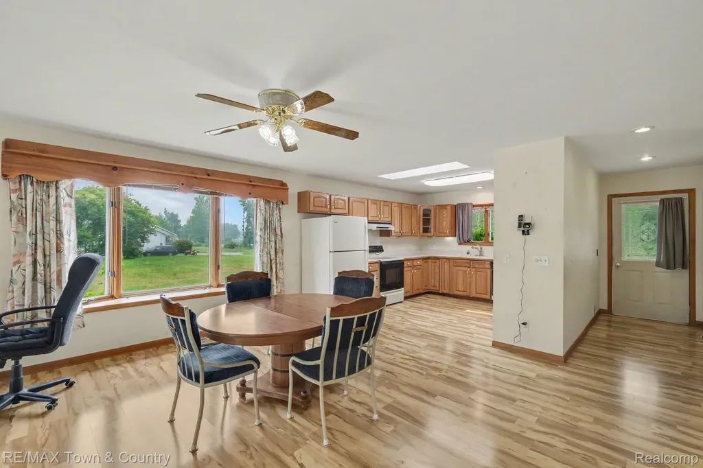 1291 W Tobias Road Vienna Charter Township MI 48420