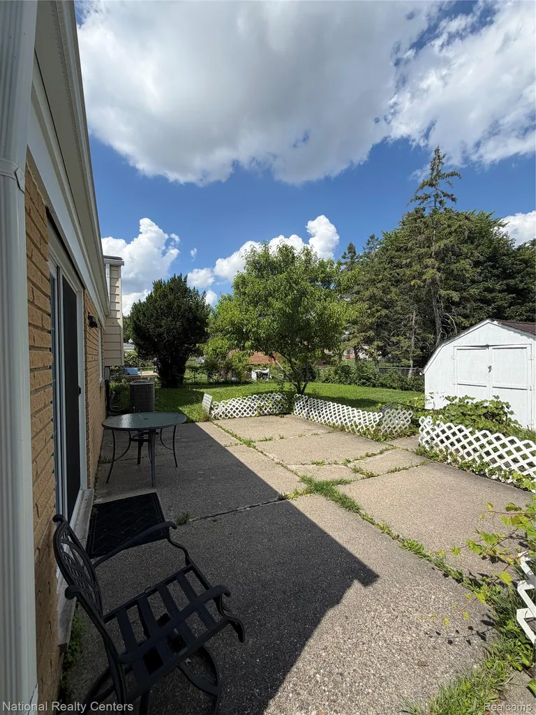 39392 Owendale Drive Sterling Heights City MI 48310