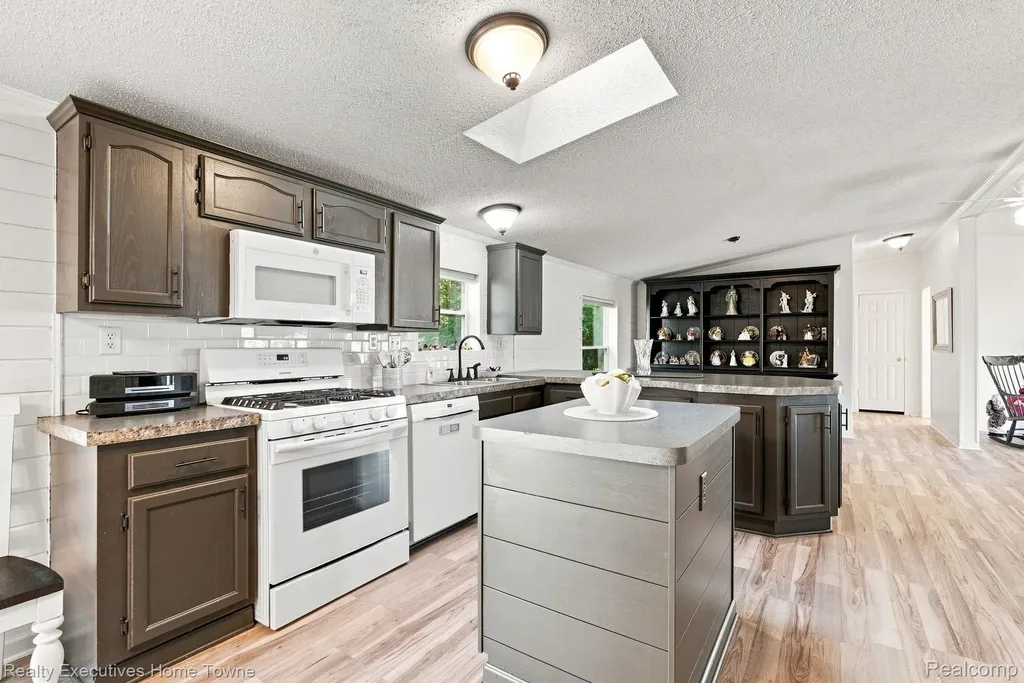 508 Bush Lake Lane Kimball Township MI 48074