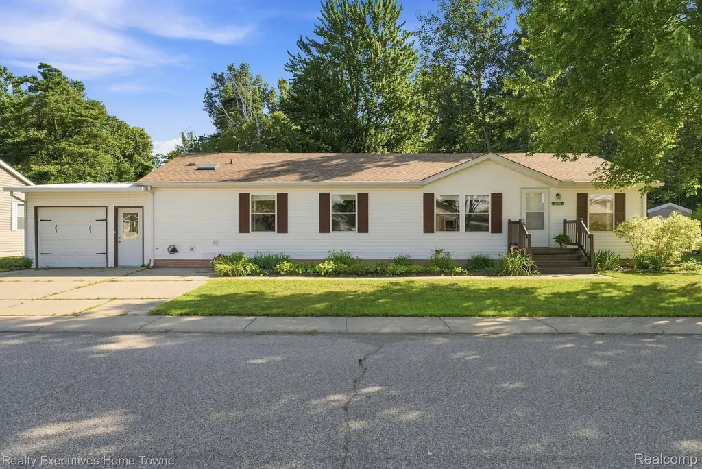 508 Bush Lake Lane Kimball Township MI 48074