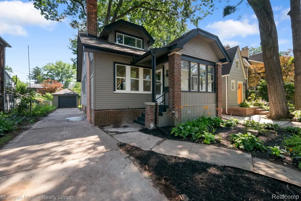62 Wellesley Dr. Drive Pleasant Ridge City MI 48069