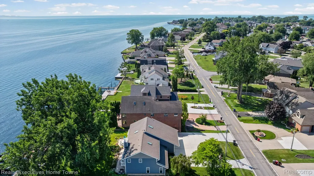 38536 Lakeshore Drive Harrison Charter Township MI 48045