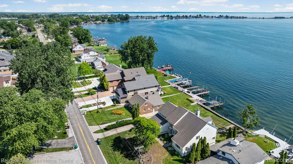 38536 Lakeshore Drive Harrison Charter Township MI 48045