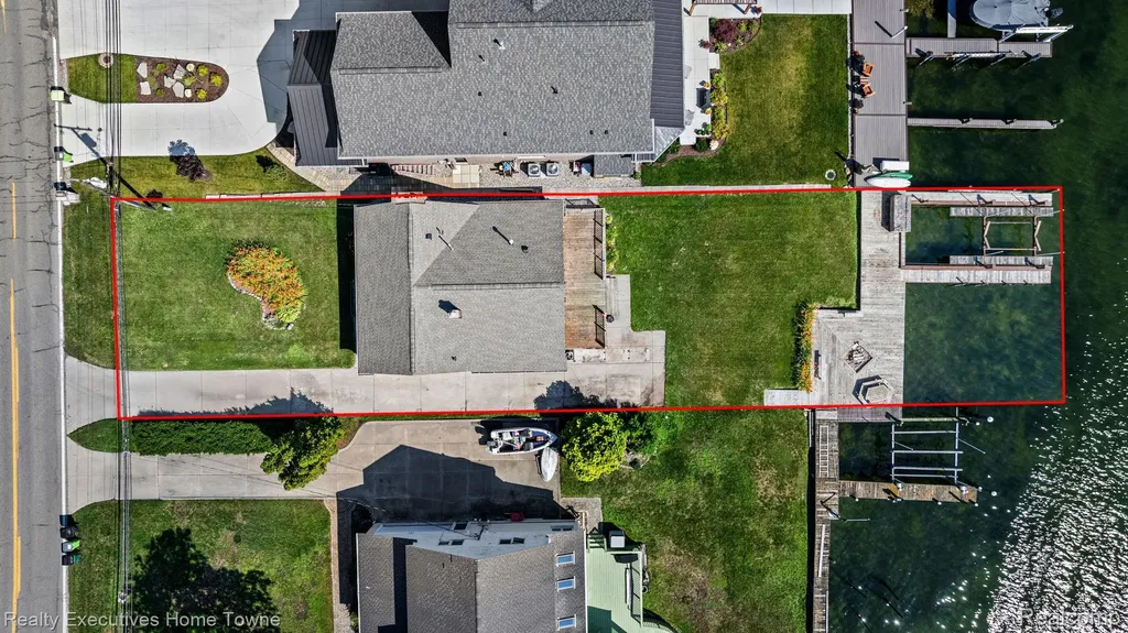 38536 Lakeshore Drive Harrison Charter Township MI 48045