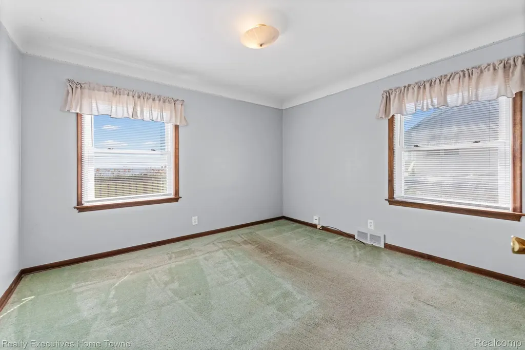 38536 Lakeshore Drive Harrison Charter Township MI 48045