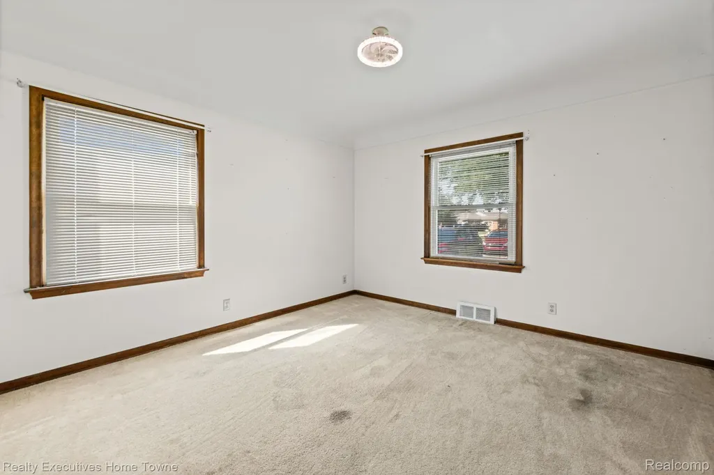 38536 Lakeshore Drive Harrison Charter Township MI 48045