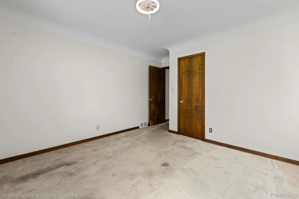 38536 Lakeshore Drive Harrison Charter Township MI 48045