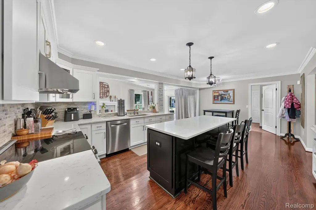 3115 Glengrove Drive Rochester Hills City MI 48309