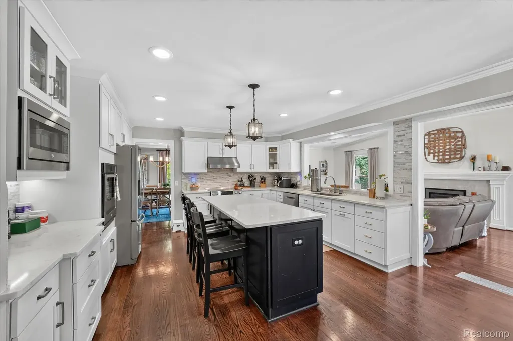 3115 Glengrove Drive Rochester Hills City MI 48309