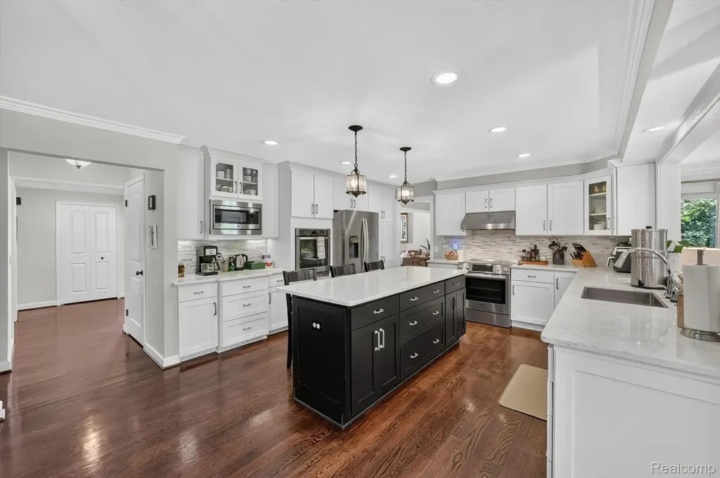 3115 Glengrove Drive Rochester Hills City MI 48309