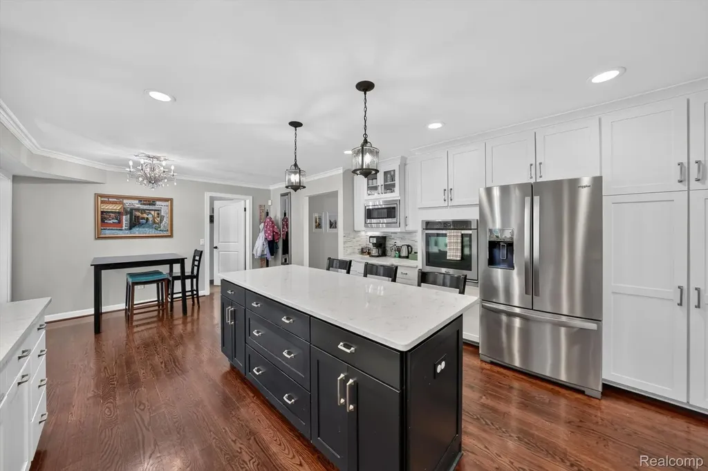 3115 Glengrove Drive Rochester Hills City MI 48309