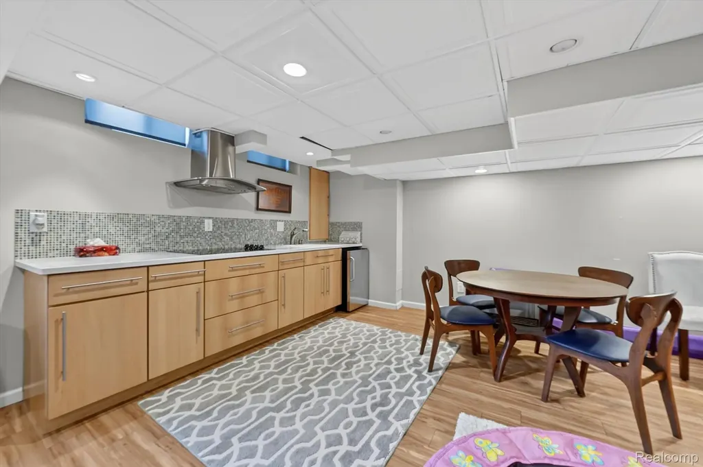 3115 Glengrove Drive Rochester Hills City MI 48309