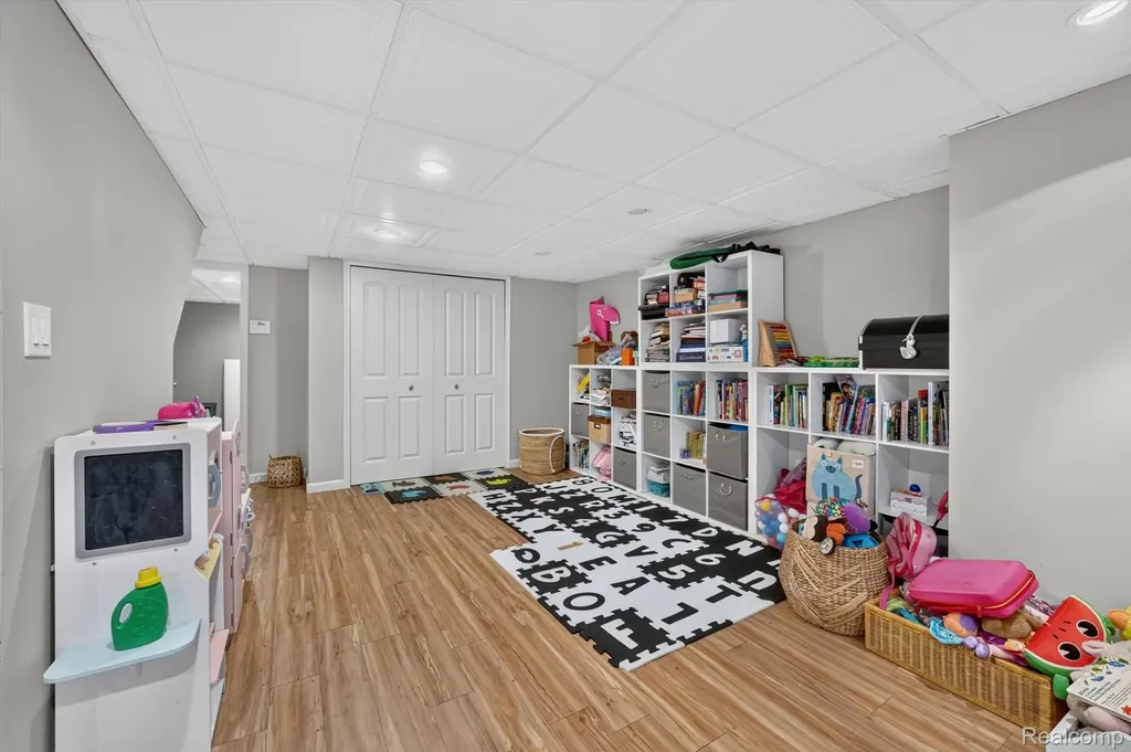 3115 Glengrove Drive Rochester Hills City MI 48309