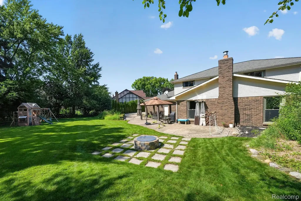 3115 Glengrove Drive Rochester Hills City MI 48309