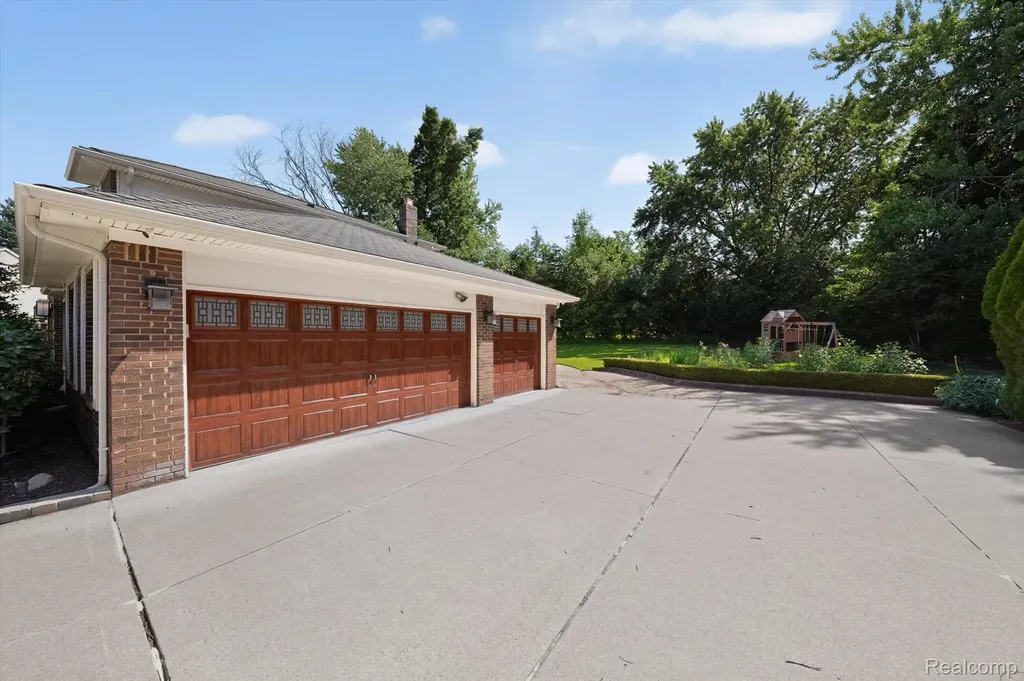 3115 Glengrove Drive Rochester Hills City MI 48309