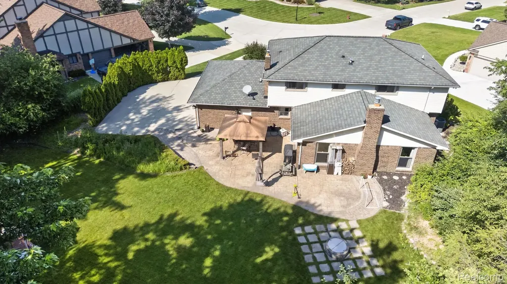 3115 Glengrove Drive Rochester Hills City MI 48309