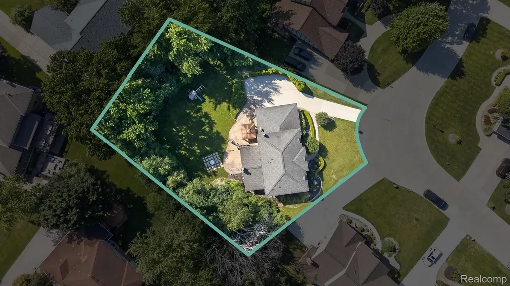 3115 Glengrove Drive Rochester Hills City MI 48309