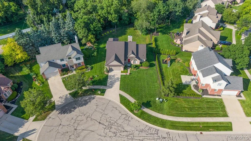 3359 Paddington Court Rochester Hills City MI 48309