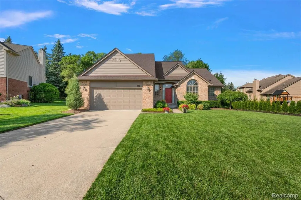 3359 Paddington Court Rochester Hills City MI 48309