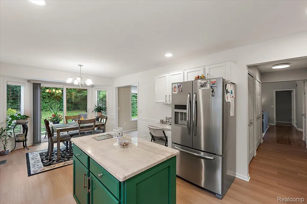 3359 Paddington Court Rochester Hills City MI 48309