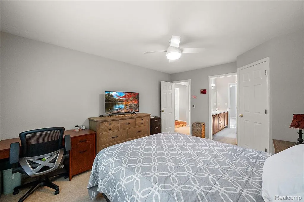3359 Paddington Court Rochester Hills City MI 48309
