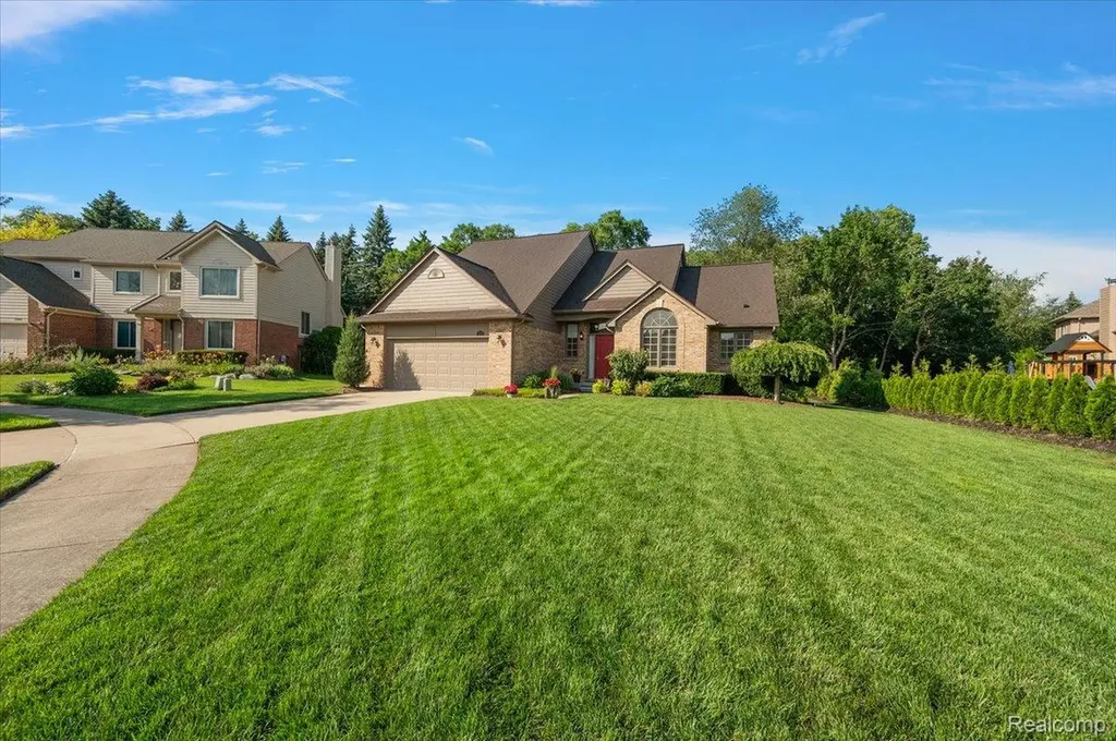3359 Paddington Court Rochester Hills City MI 48309