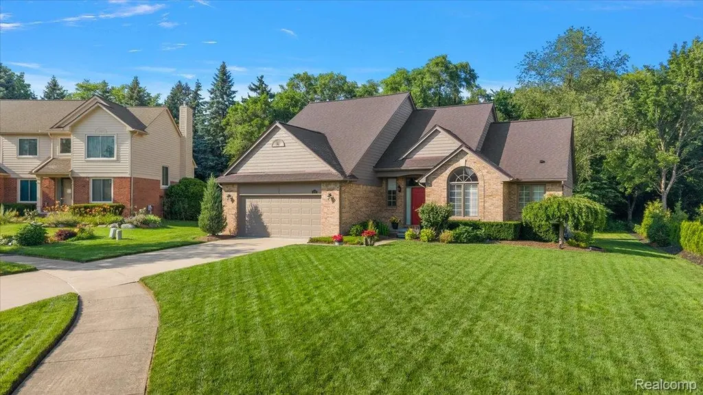 3359 Paddington Court Rochester Hills City MI 48309
