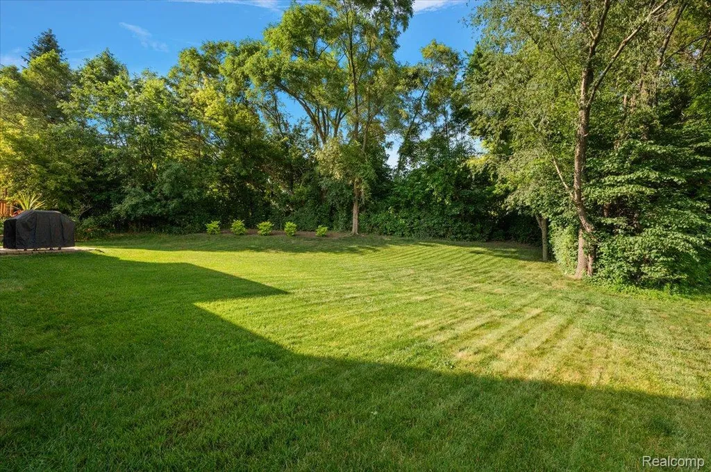 3359 Paddington Court Rochester Hills City MI 48309