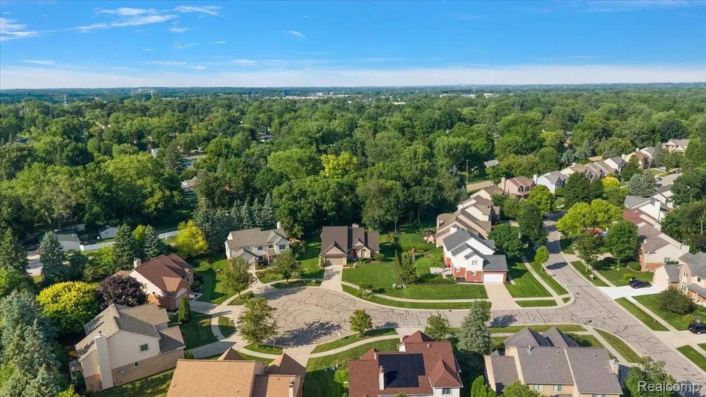 3359 Paddington Court Rochester Hills City MI 48309