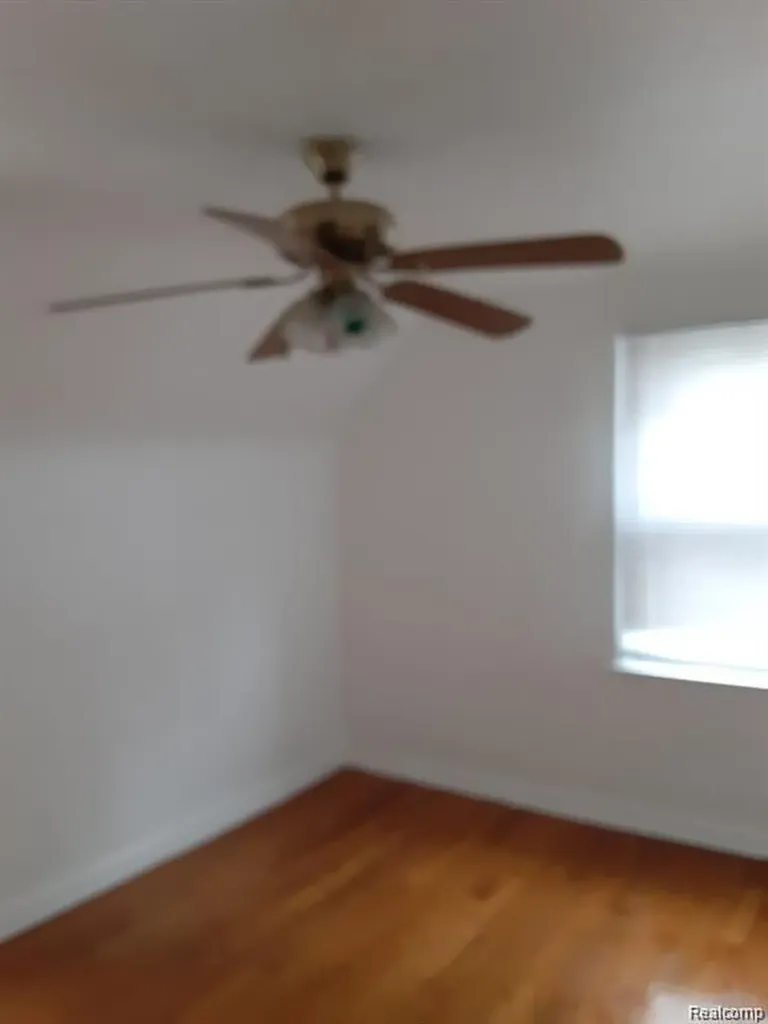 7021 Curtis Street Detroit City MI 48221
