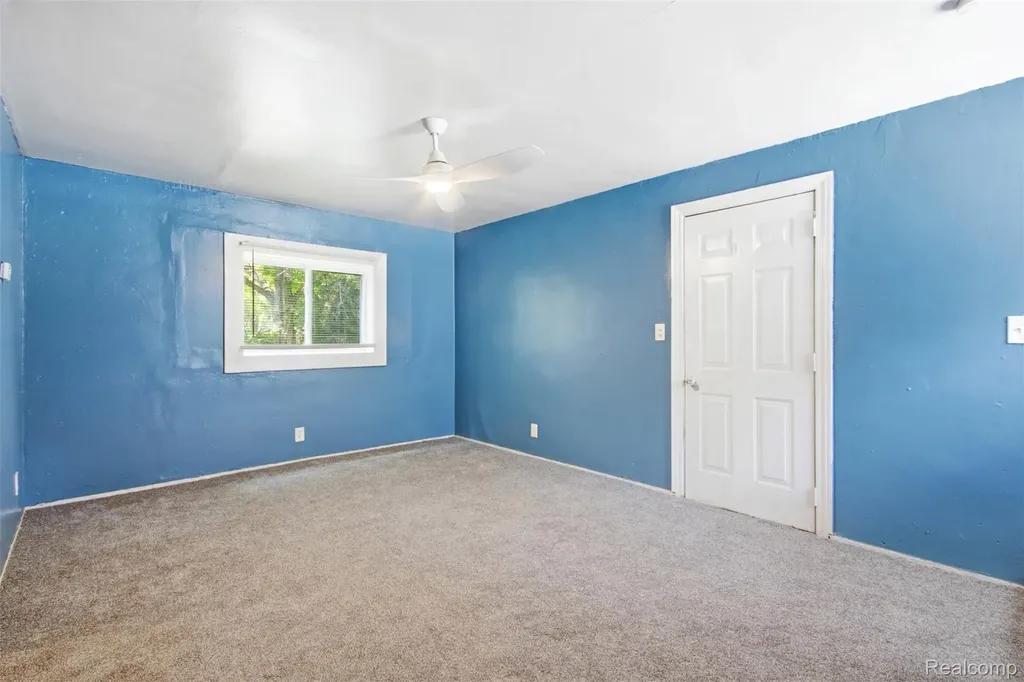31563 Alpena Court Westland City MI 48186