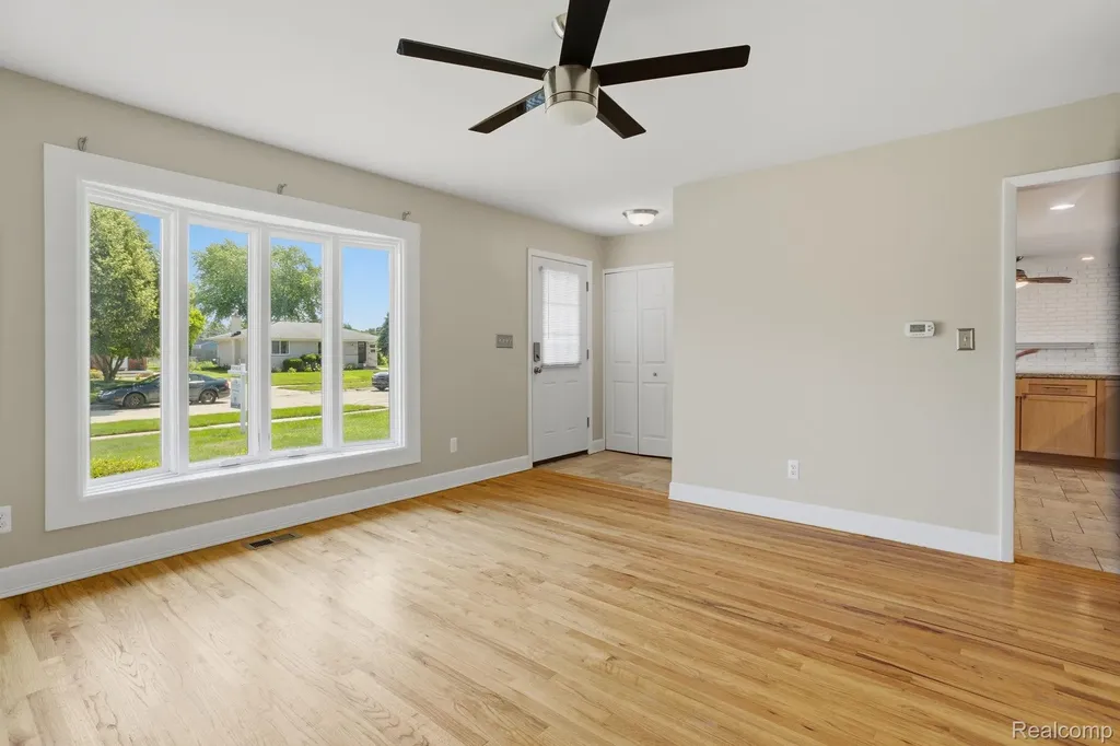 37717 Badger Drive Sterling Heights City MI 48312