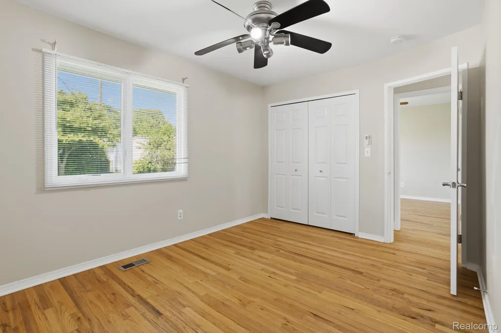37717 Badger Drive Sterling Heights City MI 48312