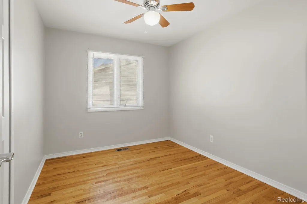 37717 Badger Drive Sterling Heights City MI 48312