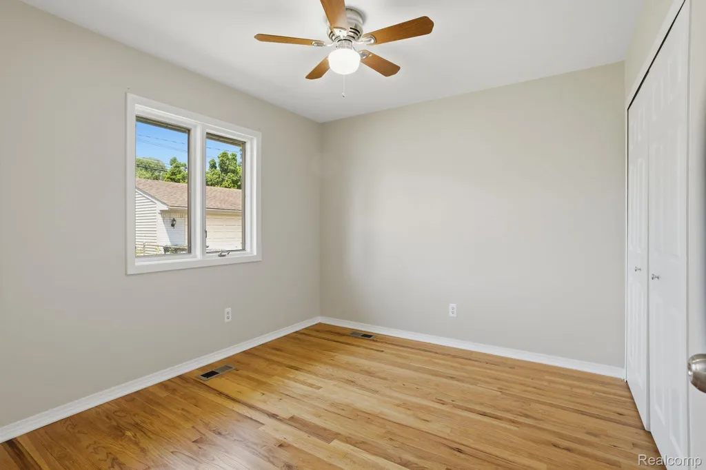 37717 Badger Drive Sterling Heights City MI 48312